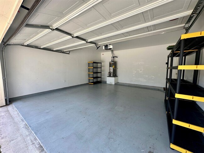 Building Photo - 11111 Kingsnorth Dr