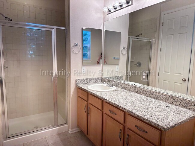 Building Photo - 3762 Cadence Dr