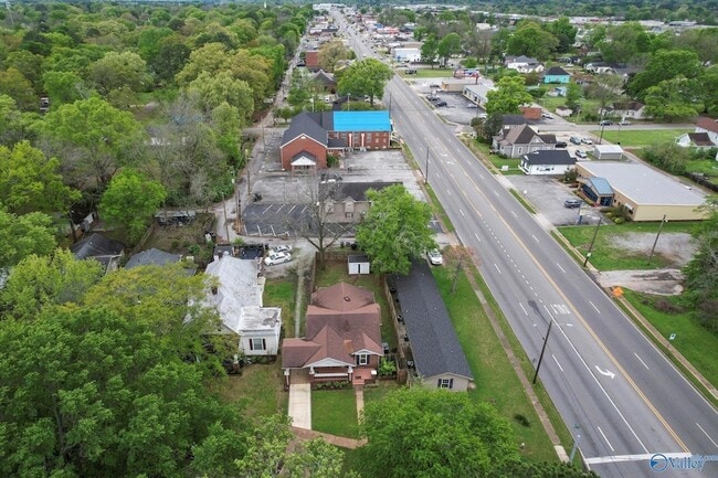 Building Photo - 603 Prospect Dr SE