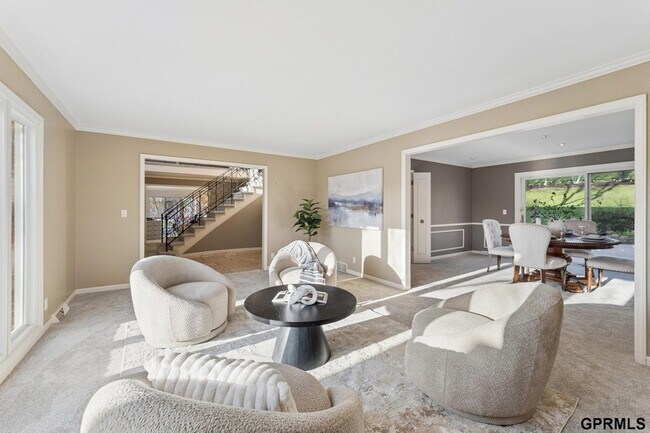 Building Photo - 9723 Fieldcrest Dr