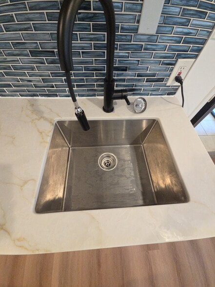 Building Photo - 14039 Gilmore St