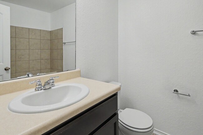 Building Photo - Spacious 3BR w/ Cabana, Storage Shed & Open Living Area in San Antonio