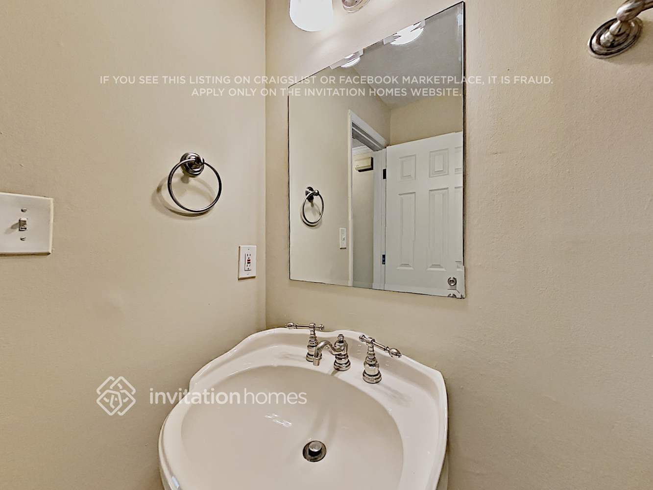 Building Photo - 131 Bentridge Ct