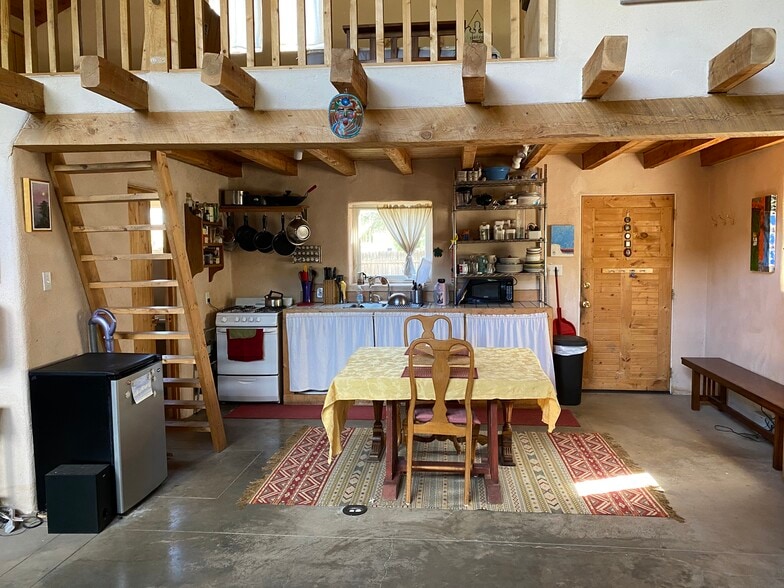 Studio Kitchen Area - 223 Victor Court
