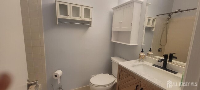 Building Photo - 101 Pear Tree Ln