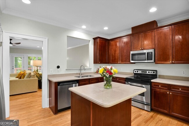 Building Photo - 2635 Colgan Ct SE