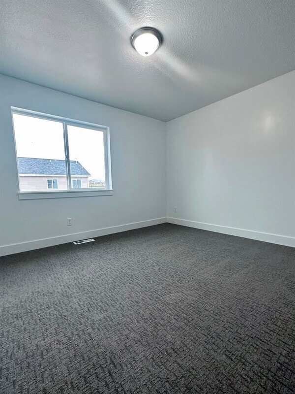 Building Photo - 479 N 2900 W