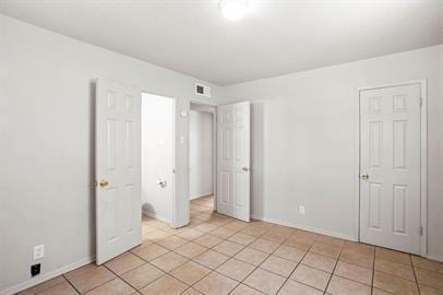 Building Photo - 4908 Royal Dr