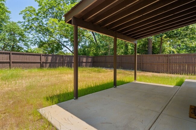 Building Photo - Charming Newly Constructed Property in Raleigh with Modern Appliances/Fixtures!