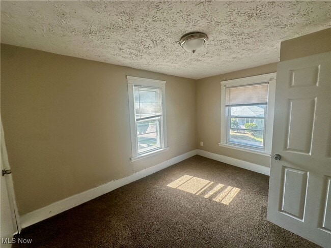Building Photo - 728 McKinley Ave