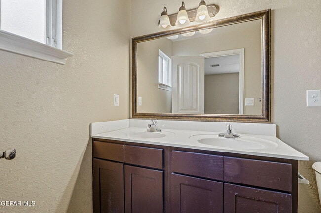 Building Photo - 4976 Joe Castillo St