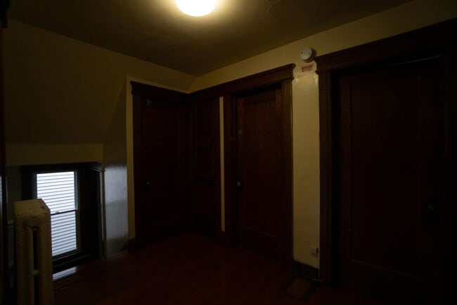 Building Photo - 125 Victoria Pl