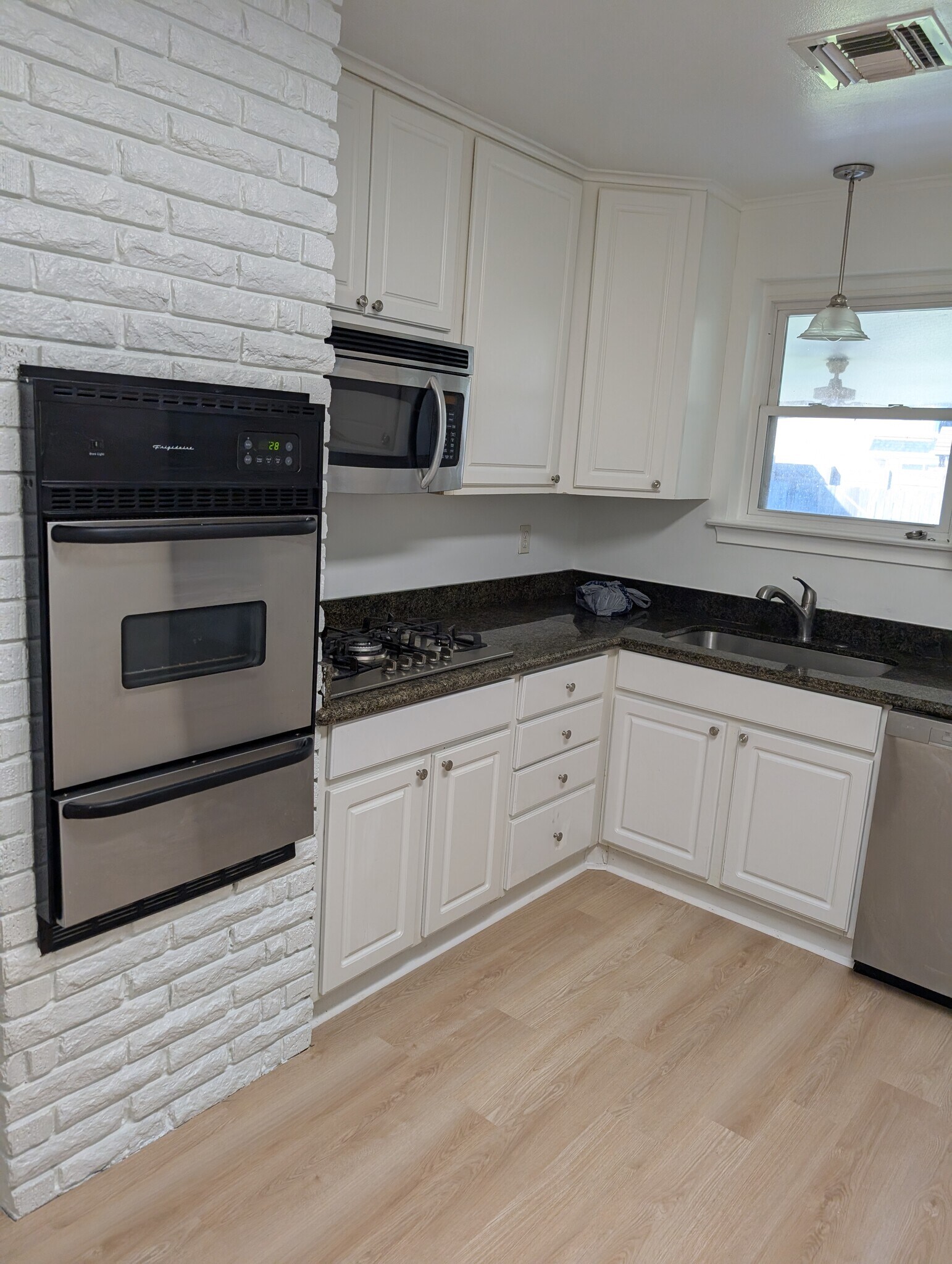 Building Photo - 3016 Belmont Plz