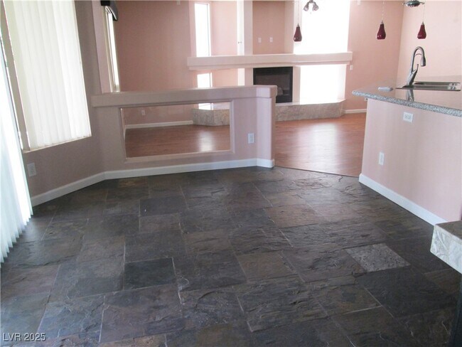 Building Photo - 8732 Castle Ridge Ave