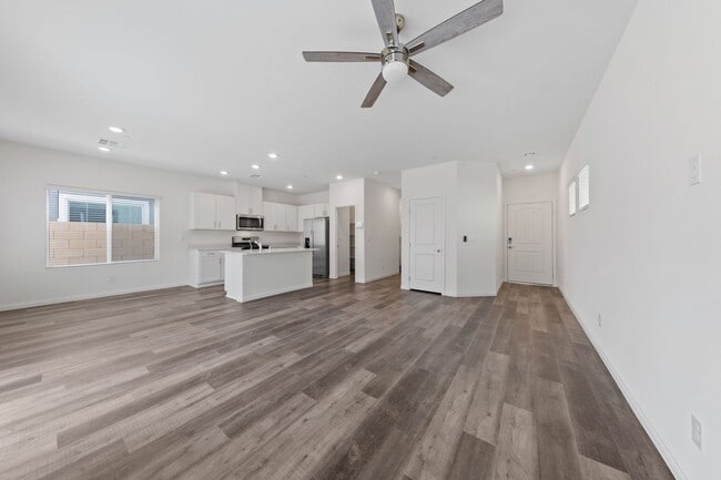 Building Photo - Brand New 3 Bedroom + Loft Home in Cadence...