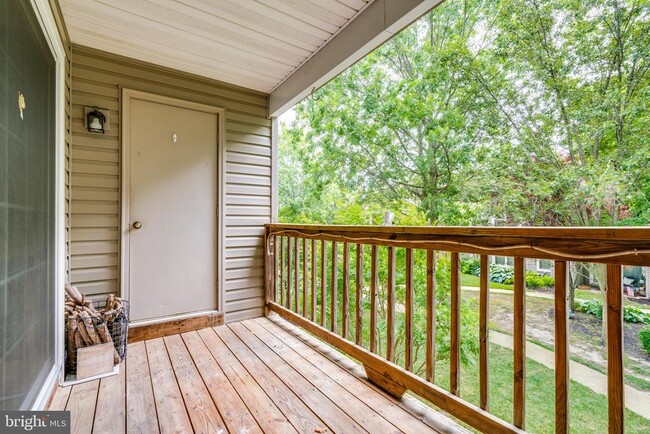 Building Photo - 1602 Hawthorne Ct