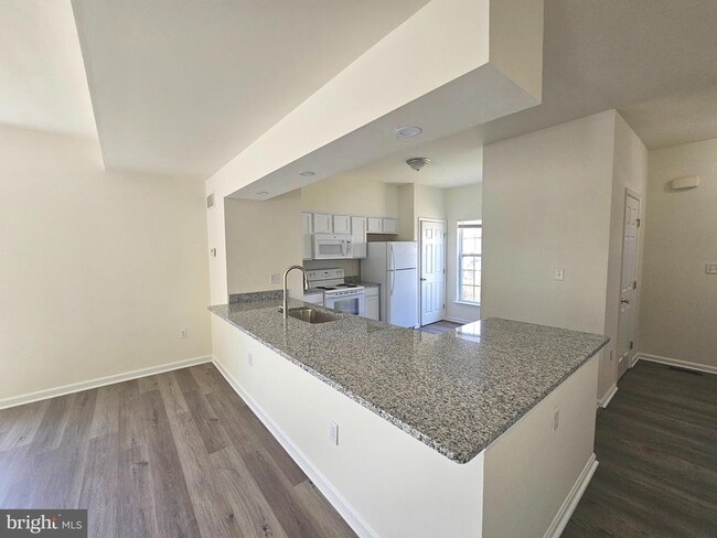 Building Photo - 124 Bay Hill Ln
