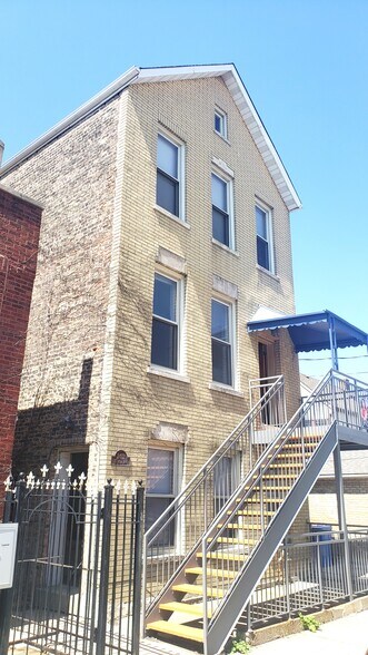 Primary Photo - 2412 S Bell Ave