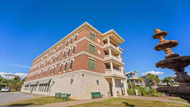 Building Photo - 10343 E County Hwy 30A