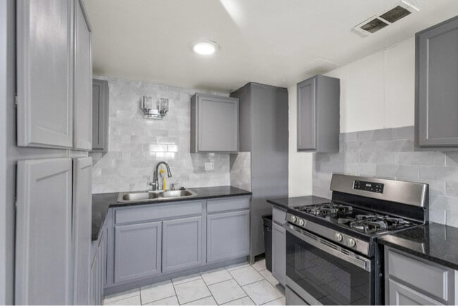 Building Photo - 1521 55th St NW