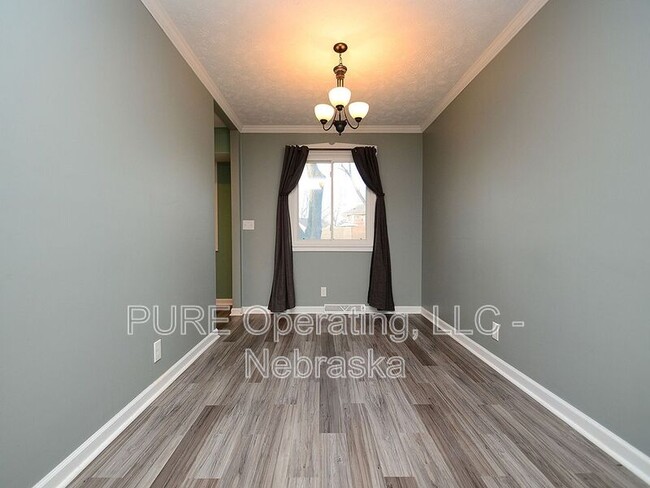 Building Photo - 13951 Jefferson Cir