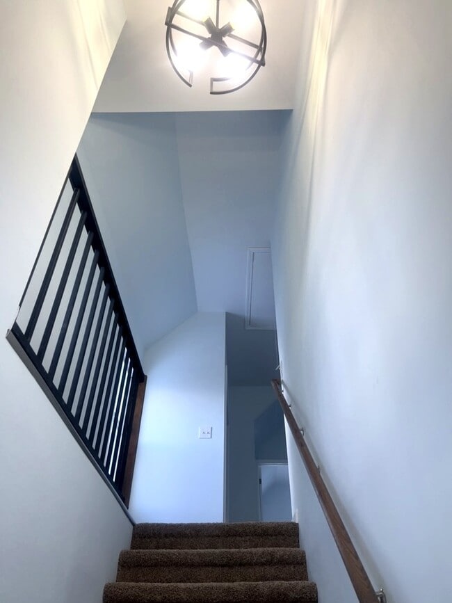 Building Photo - 59 West Ave