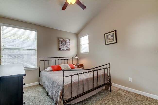 Building Photo - 2123 W Spruce St