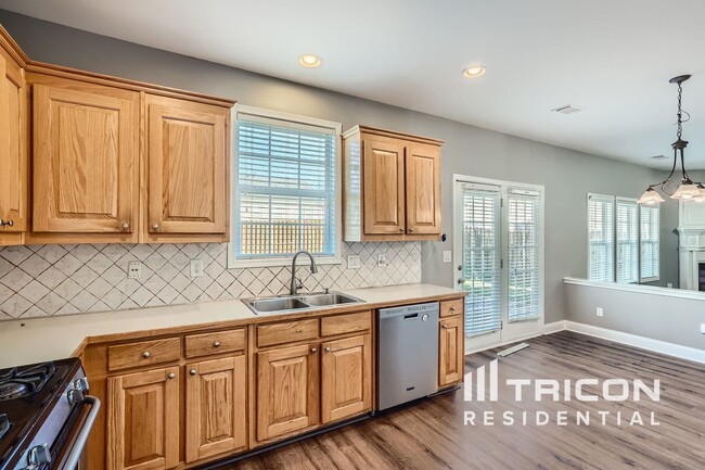 Building Photo - 1265 Leisure Lake Dr