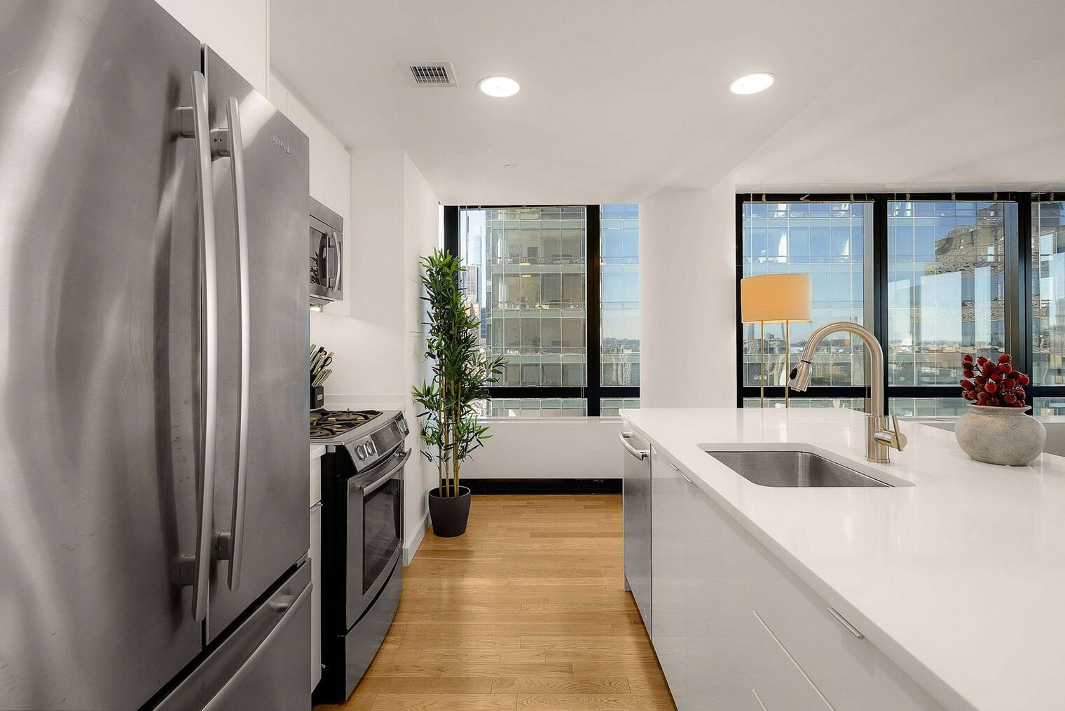 Building Photo - 1113 York Ave