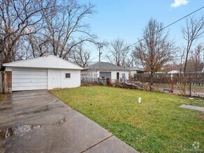 Building Photo - SECTION 8 FRIENDLY!!! AVAILABLE FOR MOVE-I...