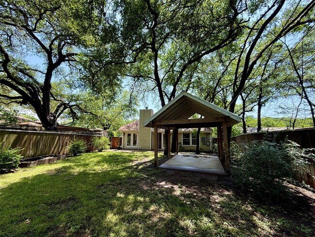Building Photo - 5615 Shoal Creek Blvd