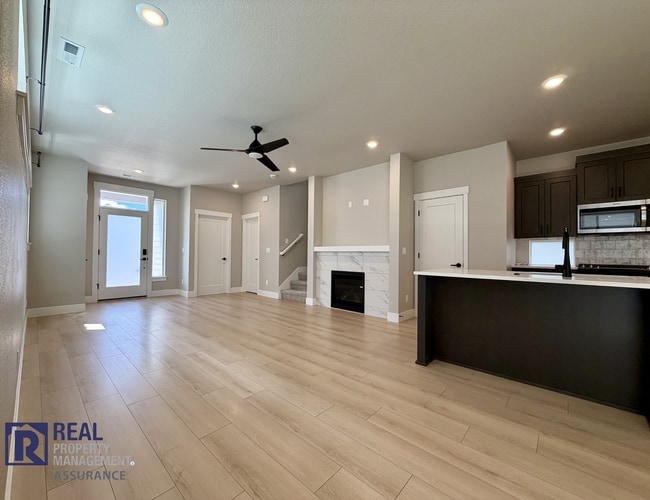 Building Photo - MOVE-IN SPECIAL - Stunning Butternut Creek Home with Bonus Room & 2-Car Garage