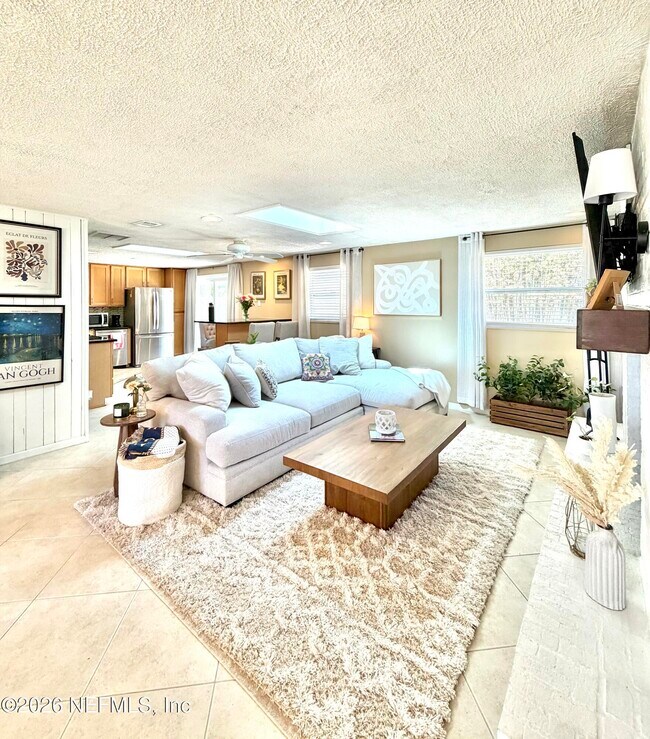 Building Photo - 25 Seatrout St