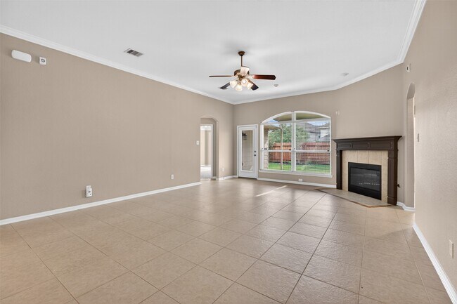 Building Photo - 10103 Sweet Willow Ln