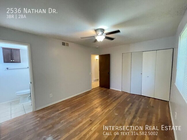 Building Photo - 2536 Nathan Dr