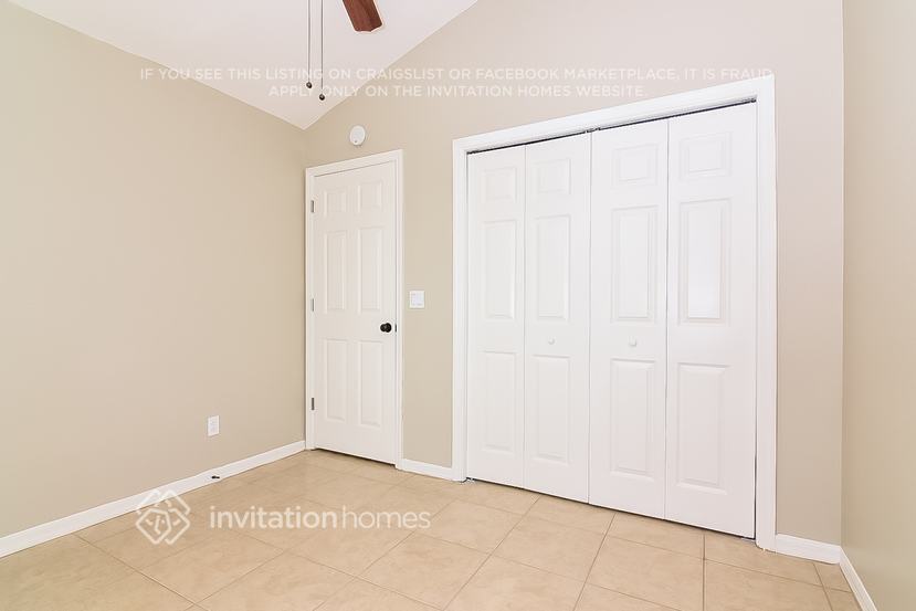 Building Photo - 6127 Weatherwood Cir