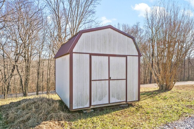 Building Photo - Beautiful Modular in Country Setting