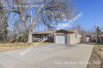 Building Photo - 540 S Newland St