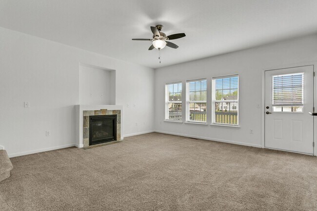 Building Photo - Shingle Landing 4 bedroom; 2,5 bath PET FRIENDLY Custom Home, Moyock NC