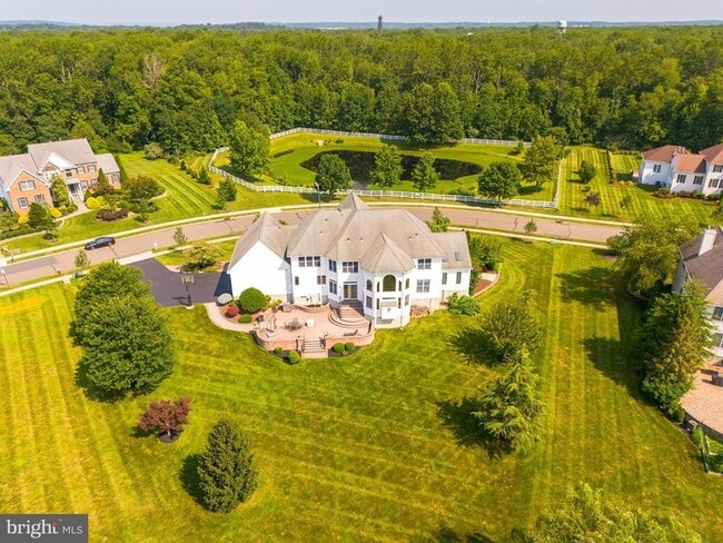 Building Photo - 19 Meadowlark Dr