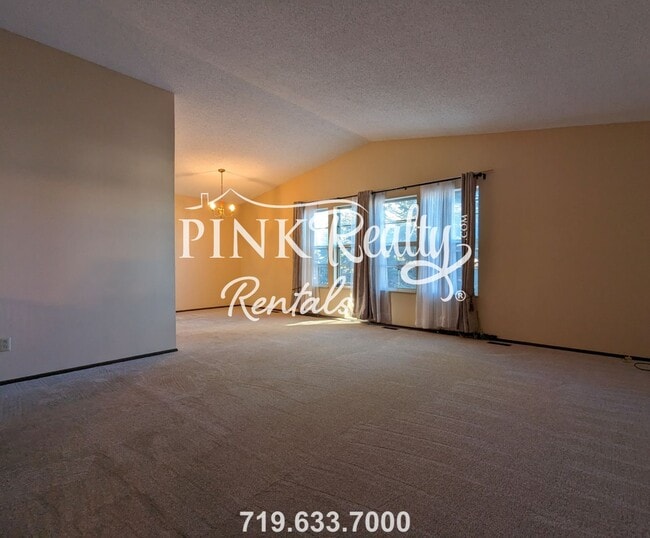 Building Photo - 4025 Cantrell Dr