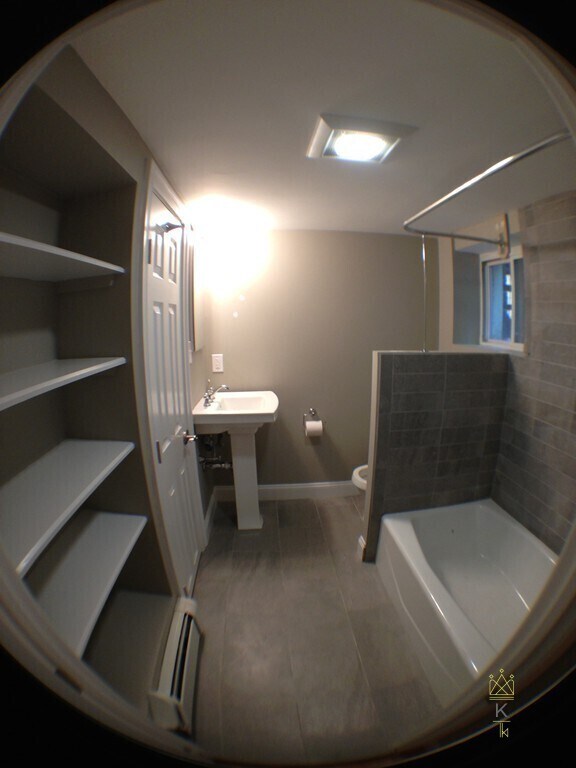 Building Photo - 672 Washington St