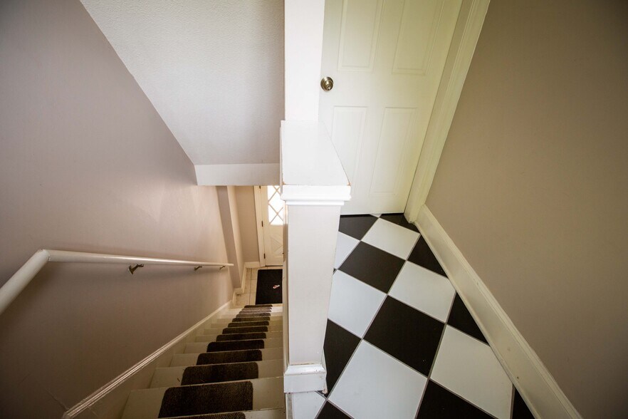 Building Photo - 15 Harrison St