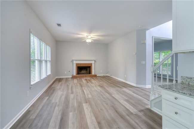 Building Photo - 355 Lamme Chase