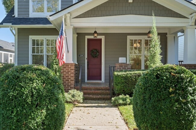 Building Photo - 1306 Jewell Ave