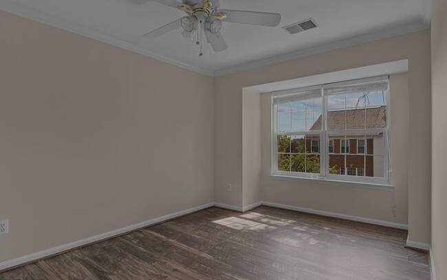 Building Photo - 18763 Trident Sq