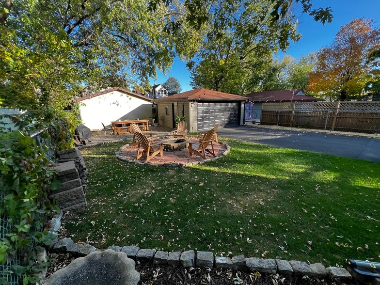 Building Photo - 1701 Taylor St NE