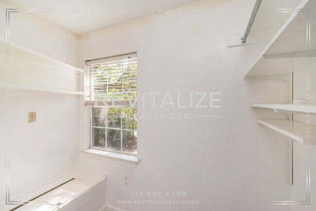 Building Photo - 2949 Cloverland Ct