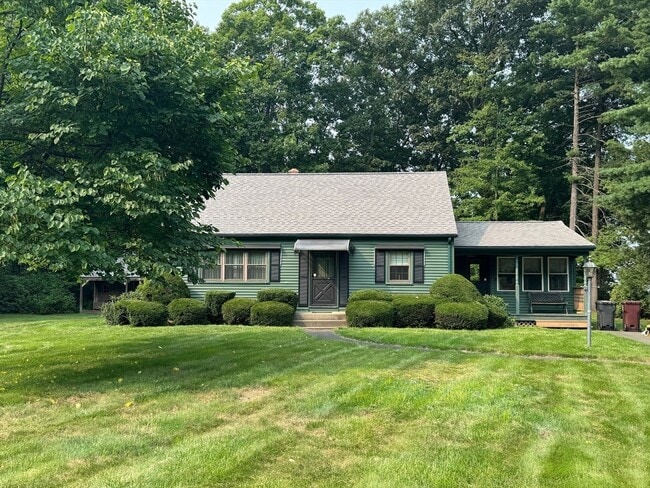 Building Photo - 293 Birch Bluffs Dr
