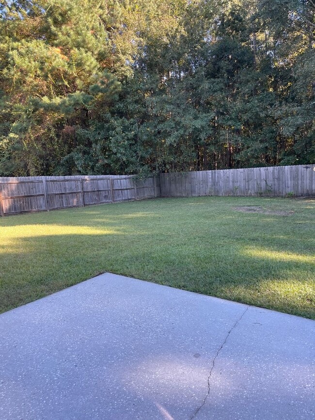 Building Photo - Discover Your Ideal Family Home in Pooler, Georgia!